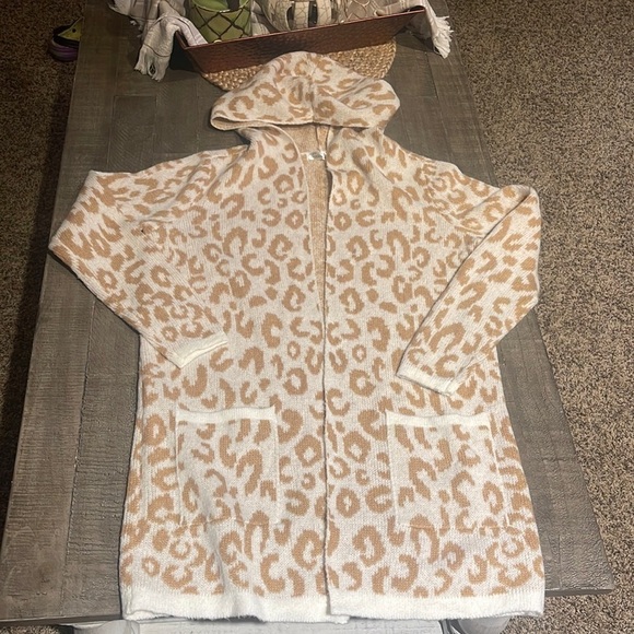 NWT 89th + Madison Long Hooded Animal Print Cardigan Sweater Tan/Brown Size S/ - Picture 2 of 8